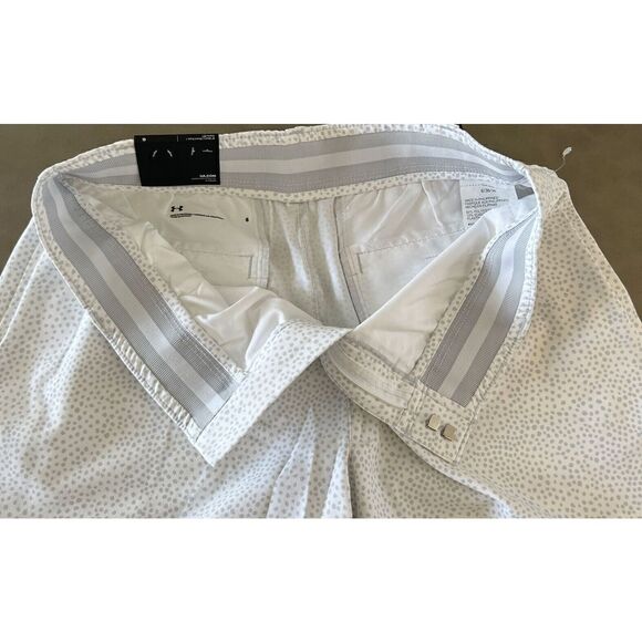 Under Armour 1370126 100 Women's Sz 6 White UA Links Printed Golf Short $80 - Picture 7 of 8
